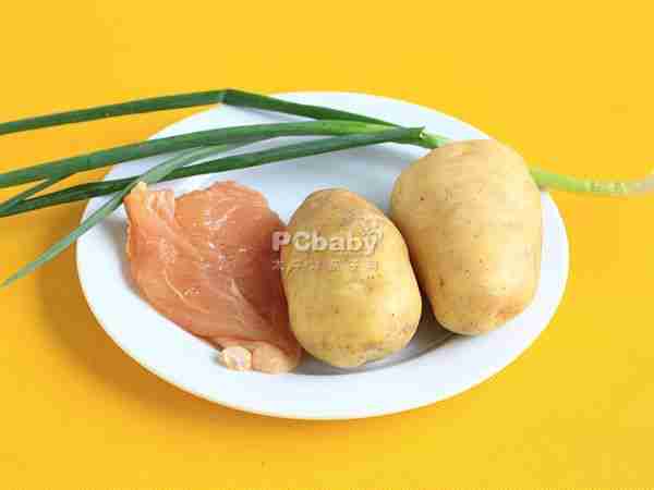 土豆炖鸡块